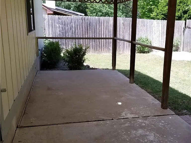 11601 Hidden Quail Dr — Photo 26