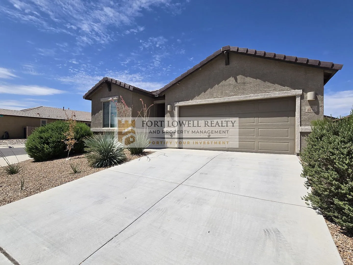 Modern 3 Bed / 2 Bath Home with Open Floor Plan & Community Pool — Photo 2