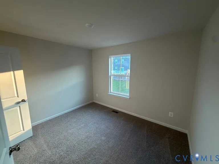 8760 Whitman Dr — Photo 16