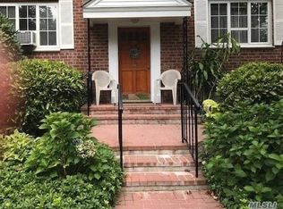 39 Nathan Hale Dr APT 21A, Huntington, NY 11743