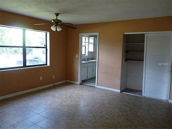 2nd image of 916 Rockhill St