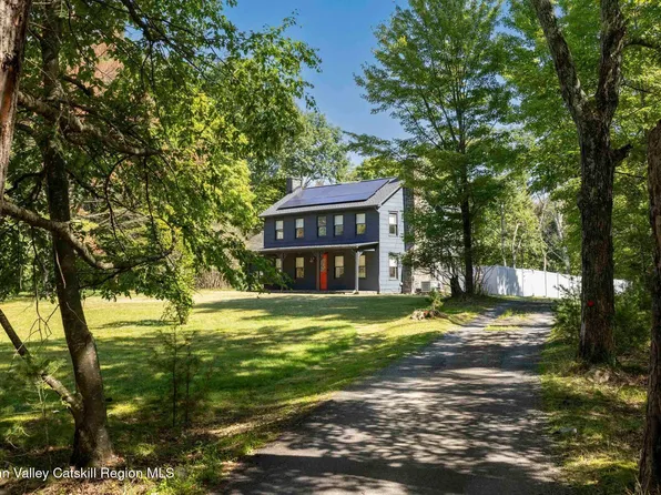 382 Band Camp Road, Saugerties, NY 12477
