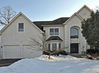 7052 Redcoat Dr, Flourtown, PA 19031