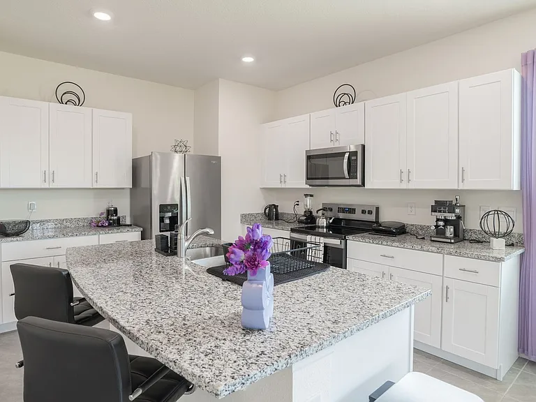 1456 Isleta Loop — Photo 10