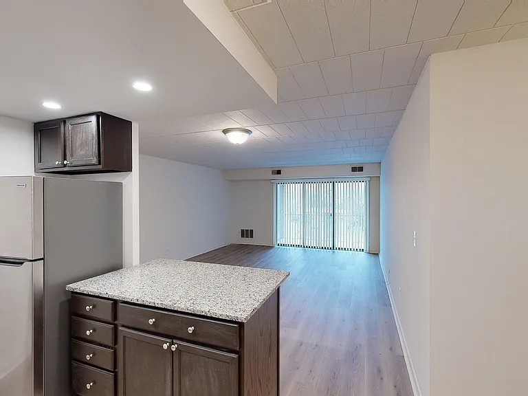 Claybourne Apartments — Photo 25