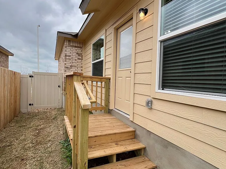 351 Emma Dr — Photo 24