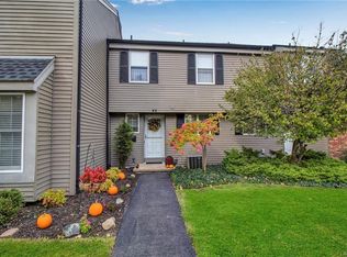 44 Bridle Path, Orchard Park, NY 14127