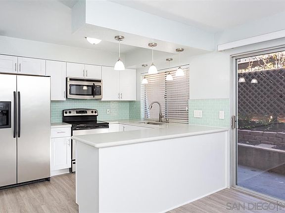 5th image of 7988 Mission Center Ct Unit B