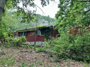 6825 Hortons Ln, Southold, NY 11971