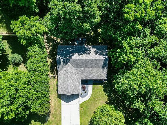4th image of 120 Douthit Bridge Rd