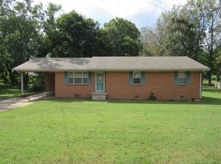 819 Hike Ave, Dyersburg, TN 38024