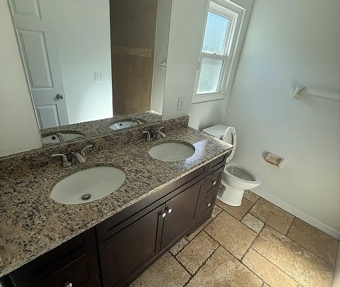 809 W Hiawatha St — Photo 20