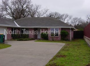 452 N Roberts Rd, Cedar Hill, TX 75104