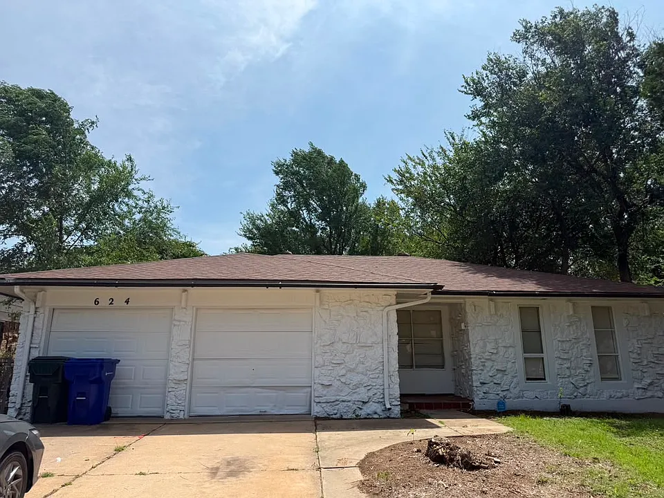 624 Lloyd Ave