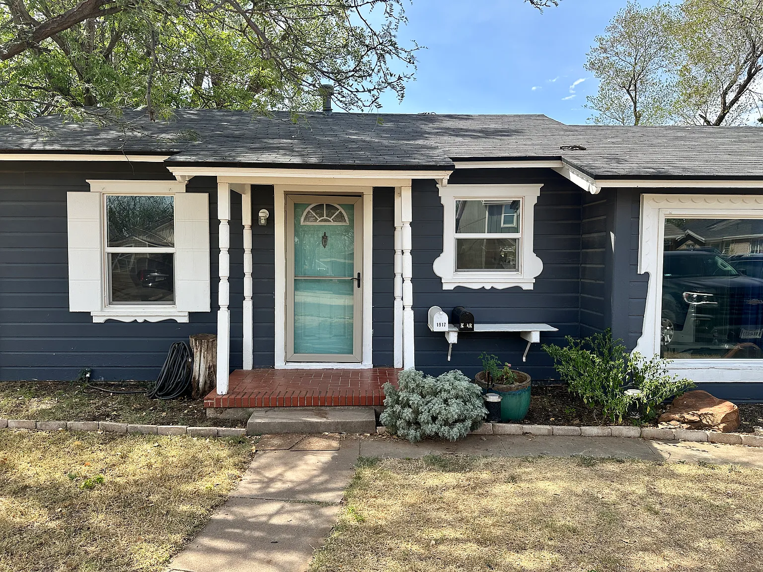 3 bed, 1586 sqft, $1,350 — Photo 1