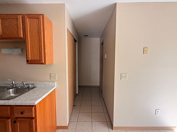 3rd image of 42 Satin Dr #42