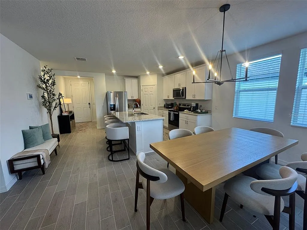 Building Photo - 1138 Foreshore Ln