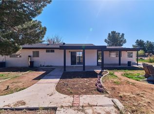 16050 Winnebago Rd, Apple Valley, CA 92307