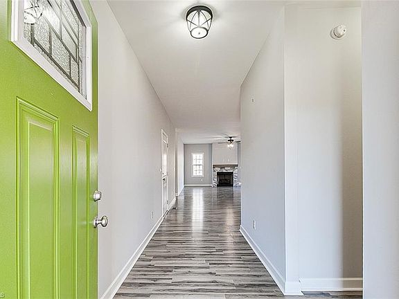 3rd image of 1017 Chamberlin Dr