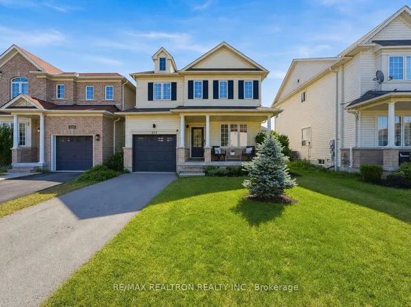 273 Greenwood Dr, Essa, ON L0M 1B4