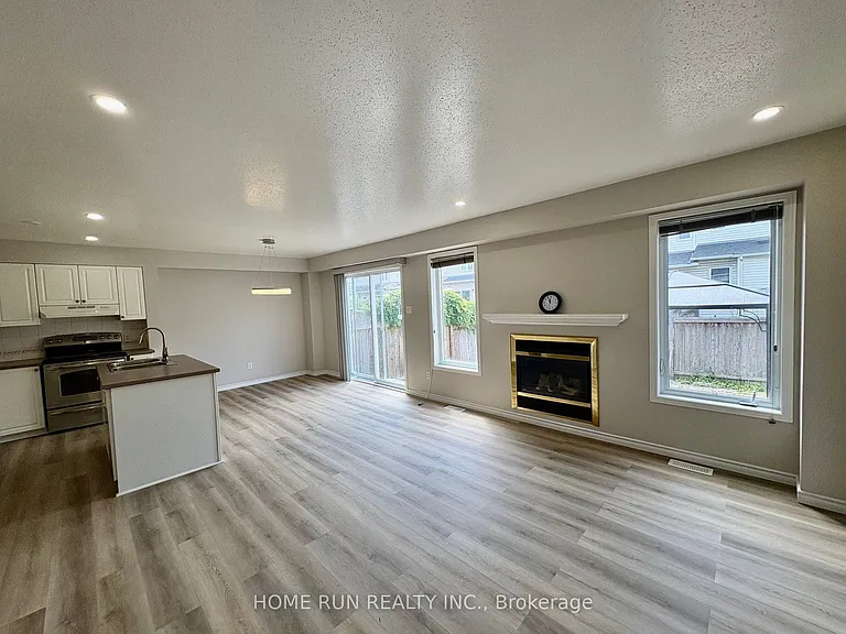 52 Collington St — Photo 11