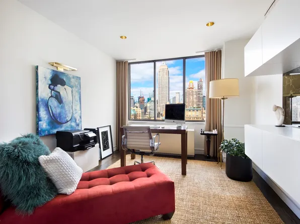 5 East 22nd Street image 8 of 16