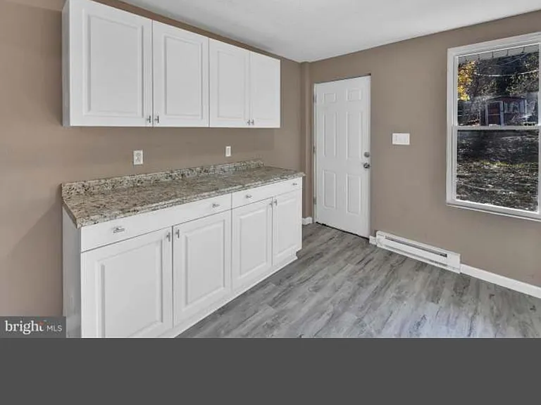 1506 Walnut St — Photo 5