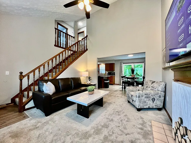 6429 Cincinnati Dayton Rd #B — Photo 16