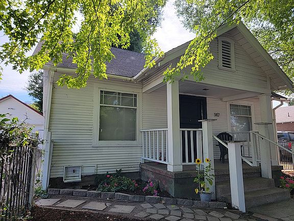 2nd image of 147 S G St