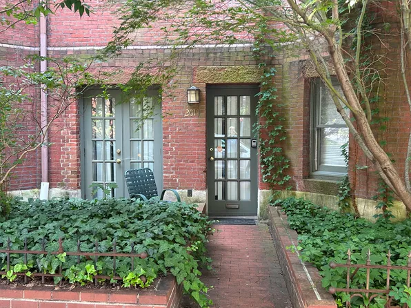 1272 New Hampshire Ave NW APT 2, Washington, DC 20036