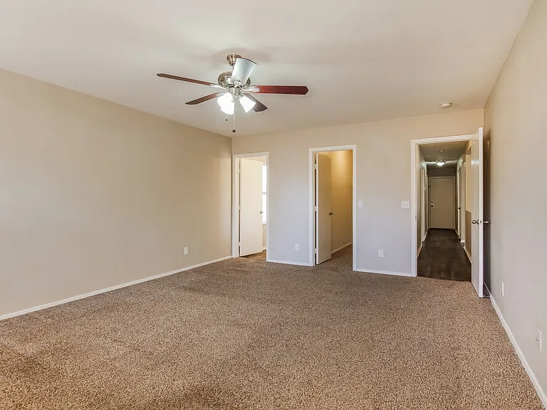 2299 E Peach Tree Dr — Photo 9