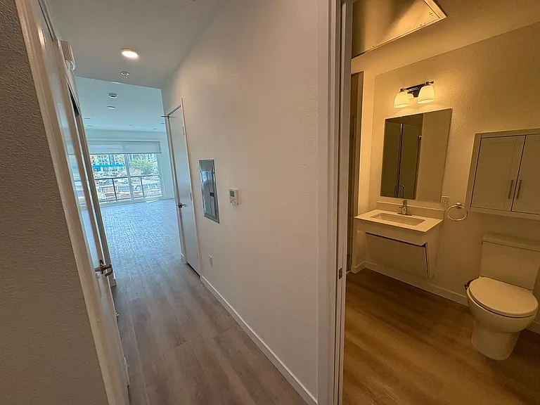 4015 Richmond St #305 — Photo 7