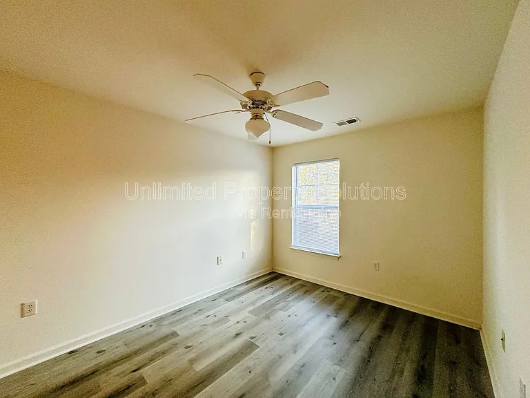 376 S Kerr Ave #302 — Photo 13