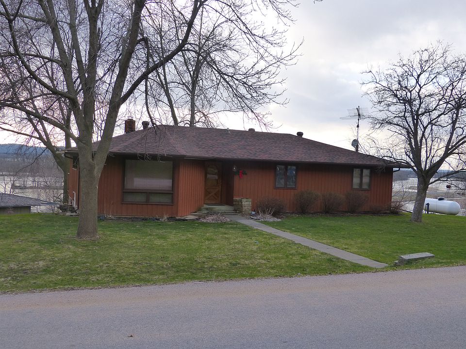 1st image of 135 Vista Dr