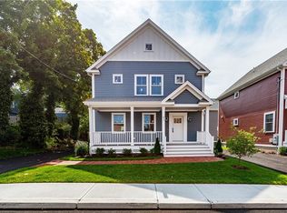 43 Division St, East Greenwich, RI 02818