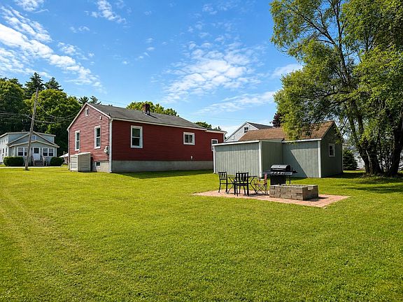 3rd image of 270 Dorr Drive