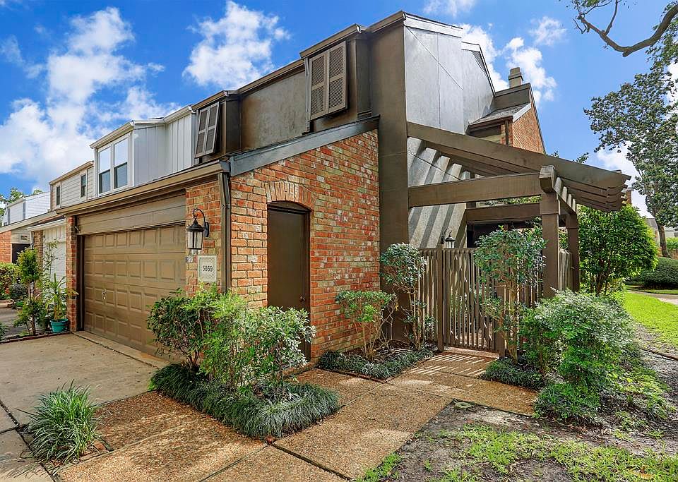 1st image of 5869 Sugar Hill Dr #15
