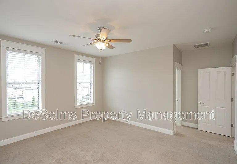 3866 Somers Ln — Photo 30