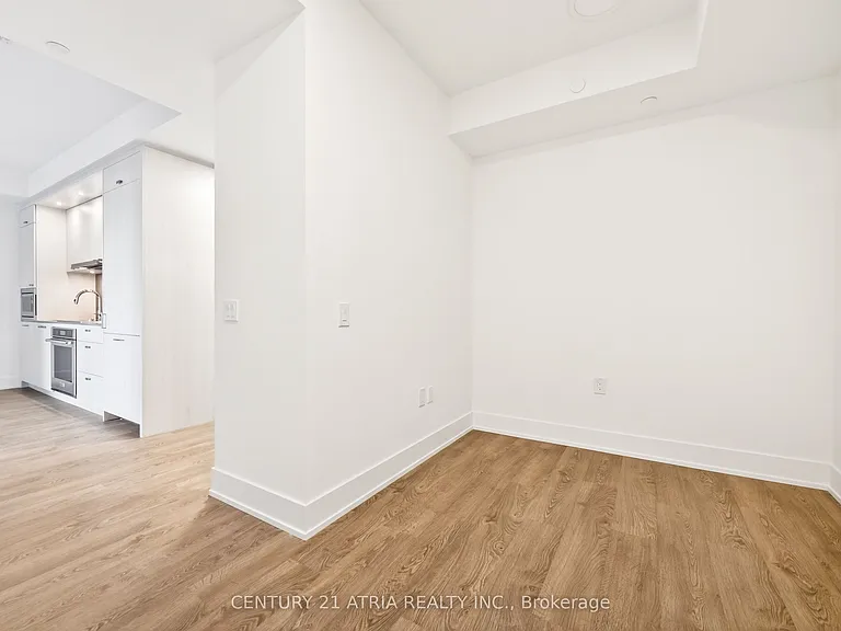 858 Dupont St #532 — Photo 22
