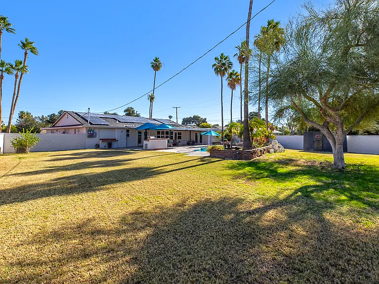 2940 S Arizona Ave — Photo 28