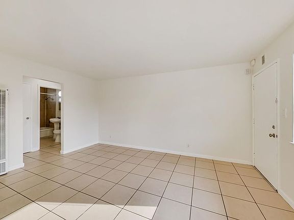 2nd image of 2166 E 27th St APT 5