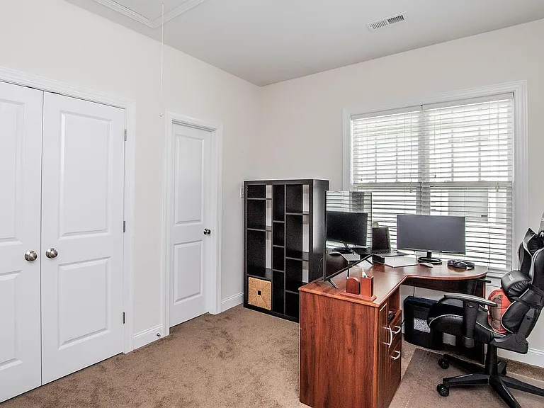 315 Woodvale Pl — Photo 22