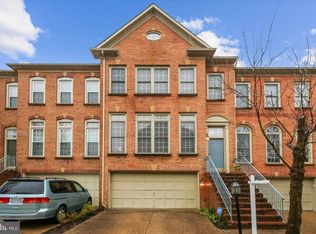 1814 Fallbrook Ln, Vienna, VA 22182