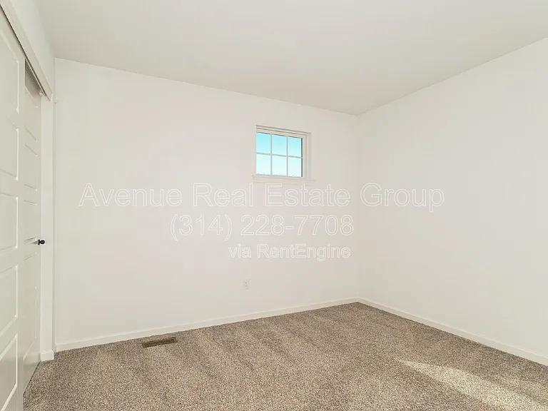 608 Highland Prairie Dr — Photo 18