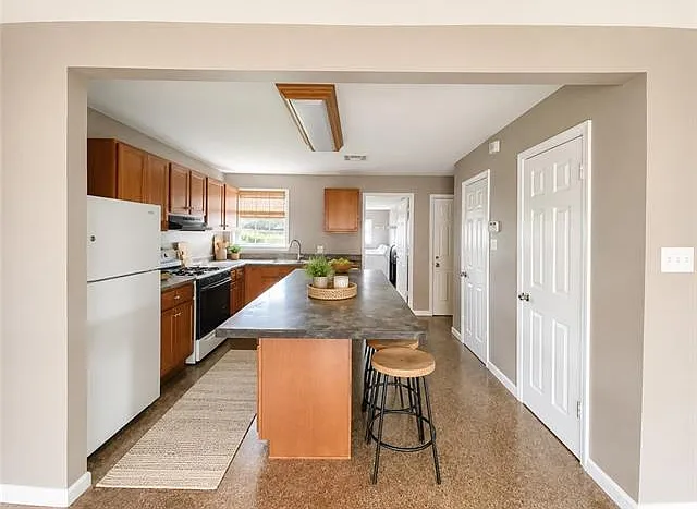 7063 General Haig St — Photo 2