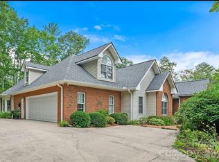 21 Four Oaks Dr, Arden, NC 28704