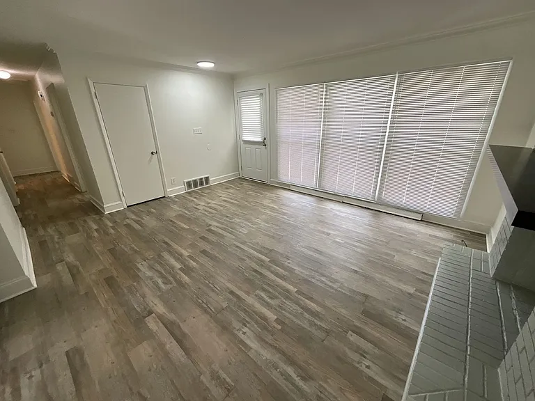 4026 Sedgewood Ln — Photo 6