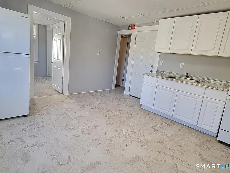 50-2 N Olive St — Photo 2