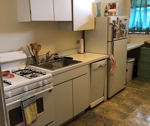 2nd image of 3504 N Wolcott Ave Unit 3