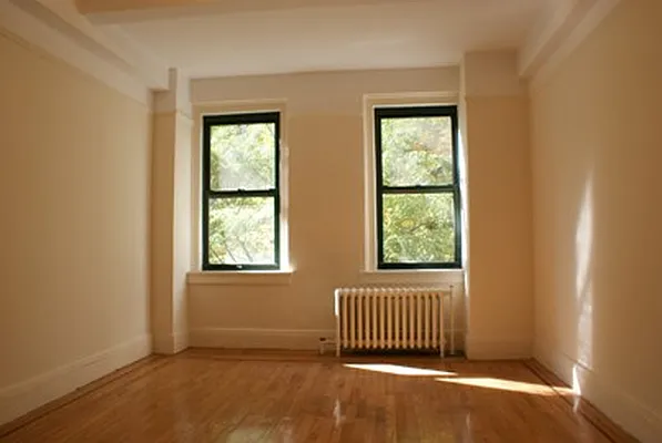 Sold by Shares of New York Marketing LLC | media 23